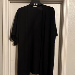 Eesome Black Open-Front Layer